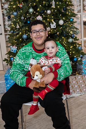 2024-12-16 RMH Holiday Families (7)