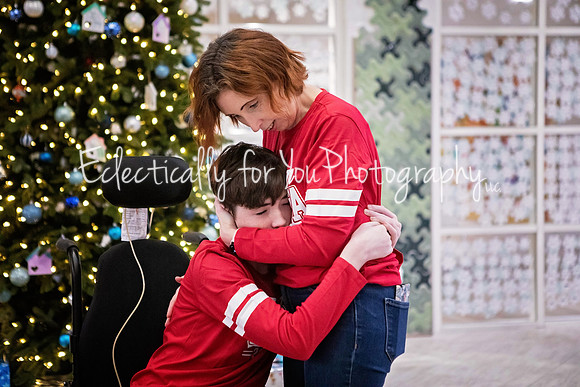 2024-12-16 RMH Holiday Families (18)
