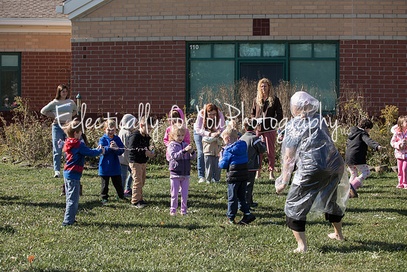 2024-10-17 Mulberry Kinder Silly String (7)